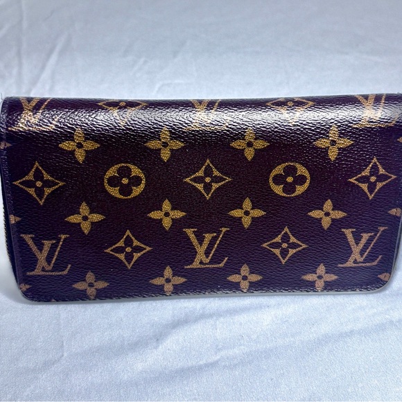 Louis Vuitton Brown and Gold Monogram Wallet - Picture 3 of 7
